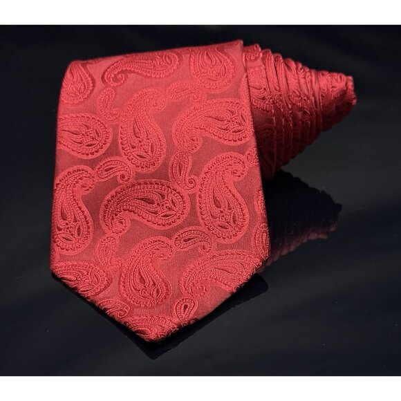 Donald Trump Tie Red Paisley Trump Tie W 4" L 60" - Picture 2 of 6